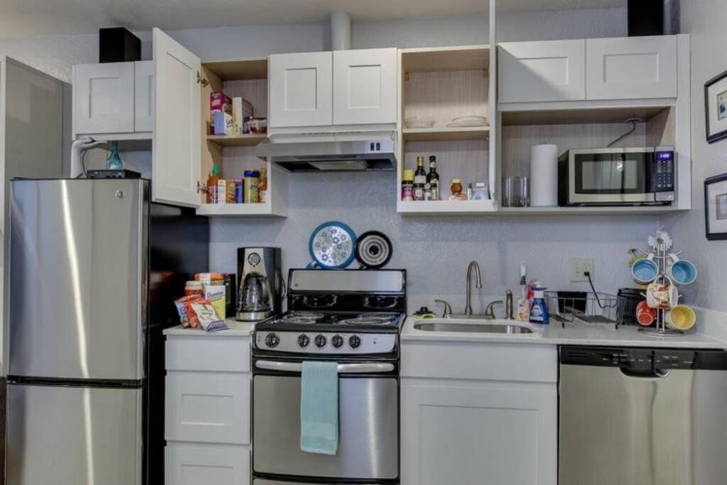 Near To Ouhsc Hospitals-Garage Studio أوكلاهوما سيتي المظهر الخارجي الصورة