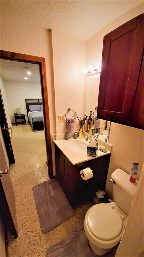 Near To Ouhsc Hospitals-Garage Studio أوكلاهوما سيتي المظهر الخارجي الصورة