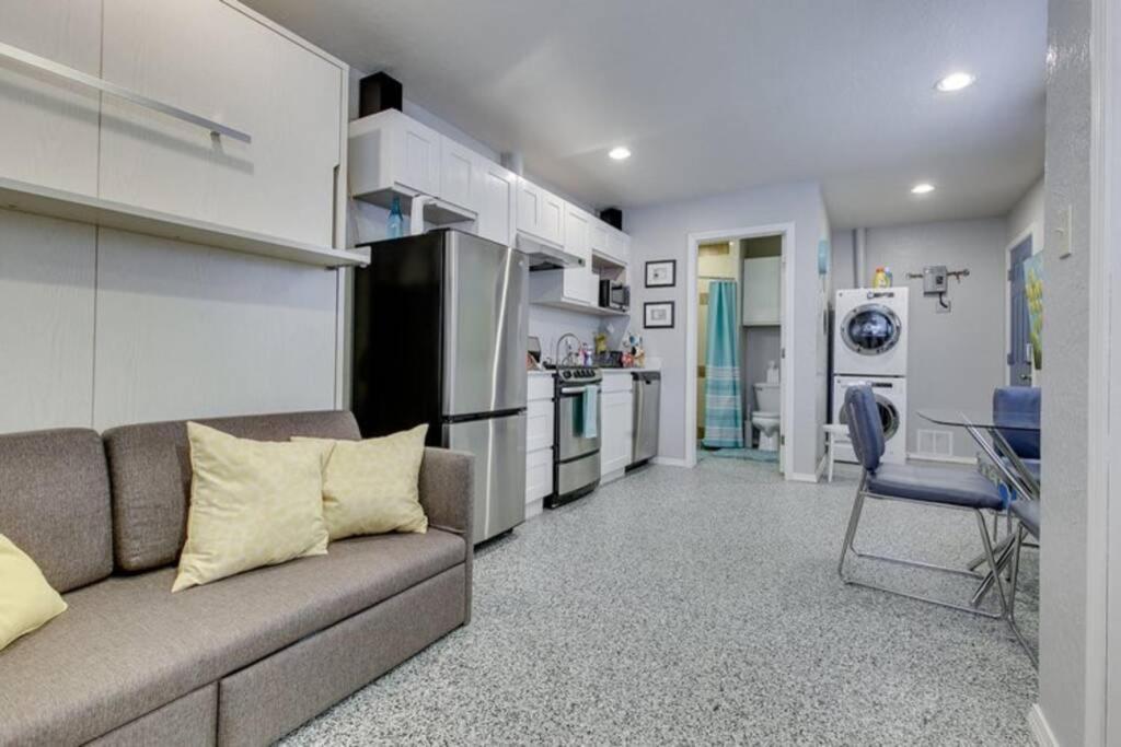 Near To Ouhsc Hospitals-Garage Studio أوكلاهوما سيتي المظهر الخارجي الصورة