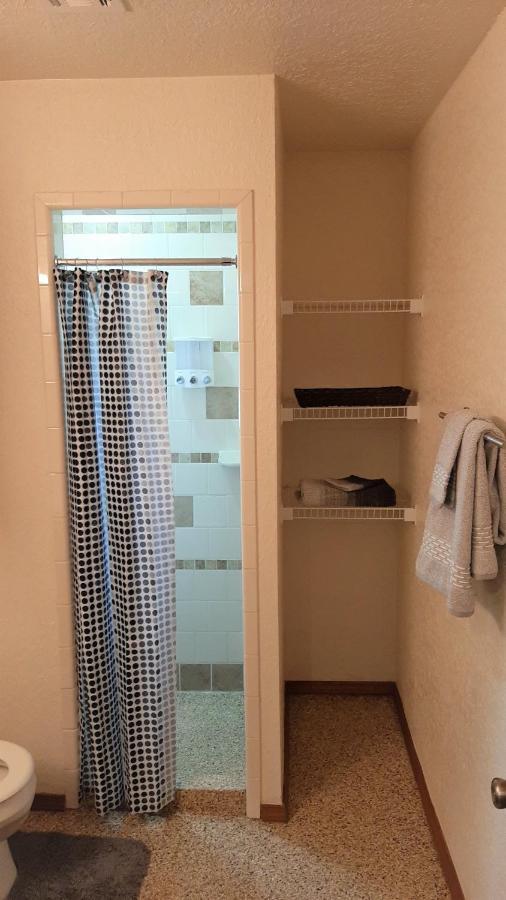 Near To Ouhsc Hospitals-Garage Studio أوكلاهوما سيتي المظهر الخارجي الصورة