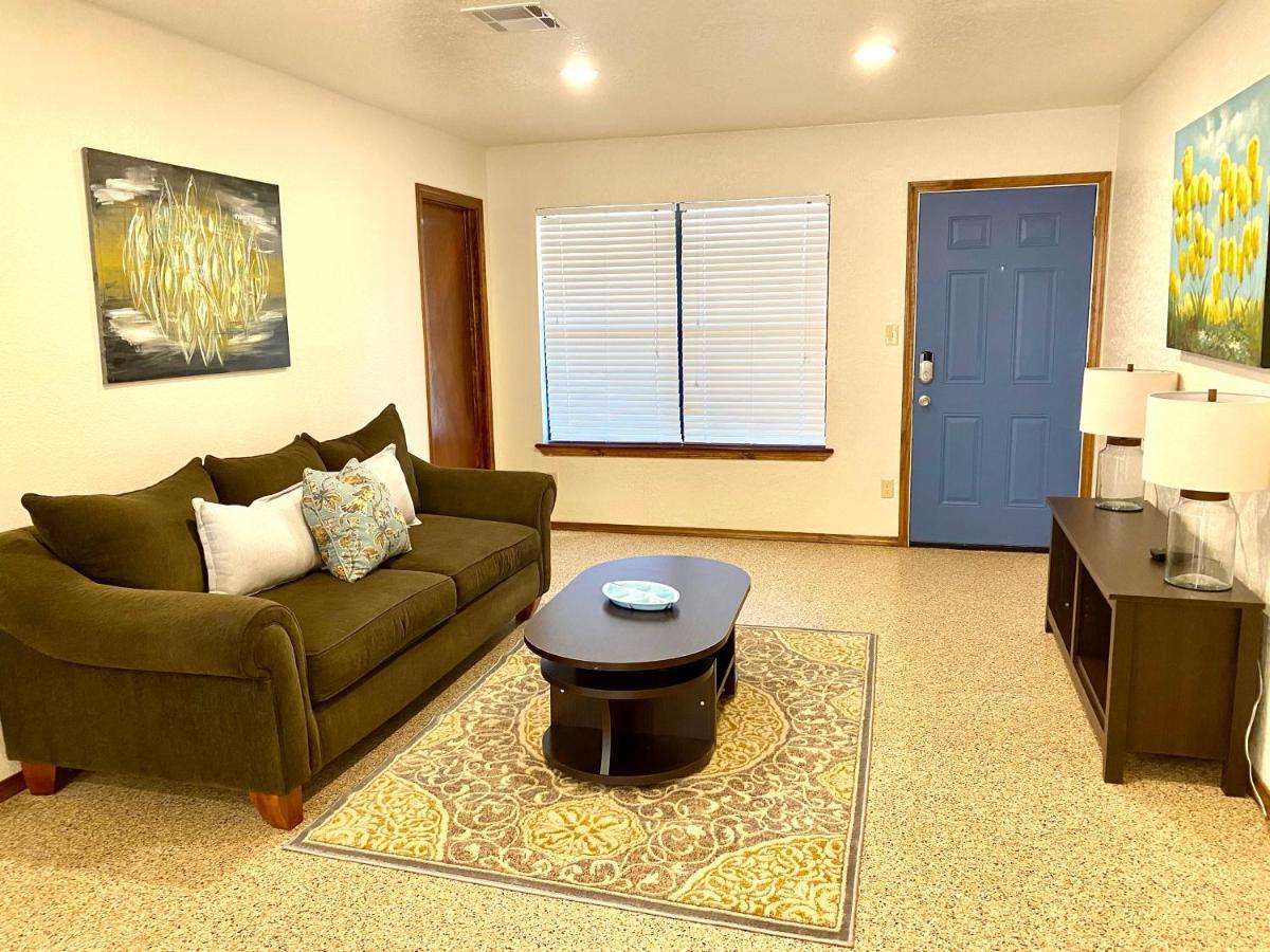 Near To Ouhsc Hospitals-Garage Studio أوكلاهوما سيتي المظهر الخارجي الصورة
